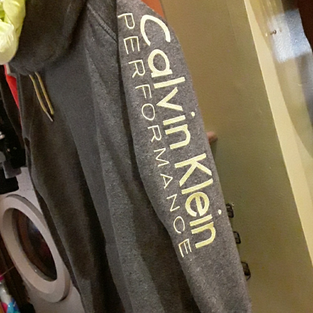 Sweatshirt - Picture 2 of 2